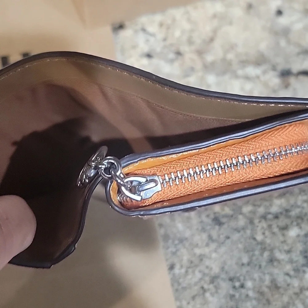 COACH NWT SNAP WALLET